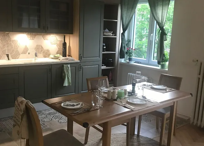 Lovely And Freshly Renovated In 10 Appartamento